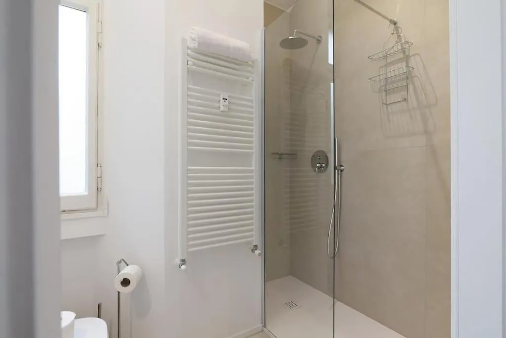 Contempora Apartments - Trilocale Podgora 10 Milan